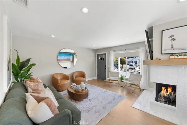 $2,288,000 | 114 Esplanade, San Clemente, CA 92672