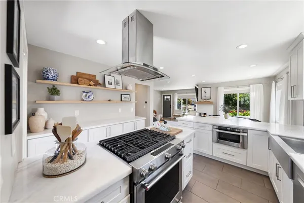 $2,288,000 | 114 Esplanade, San Clemente, CA 92672