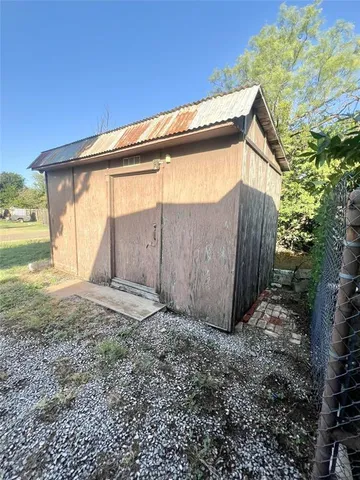 $95,000 | 310 Hughes Street, Quanah, TX 79252