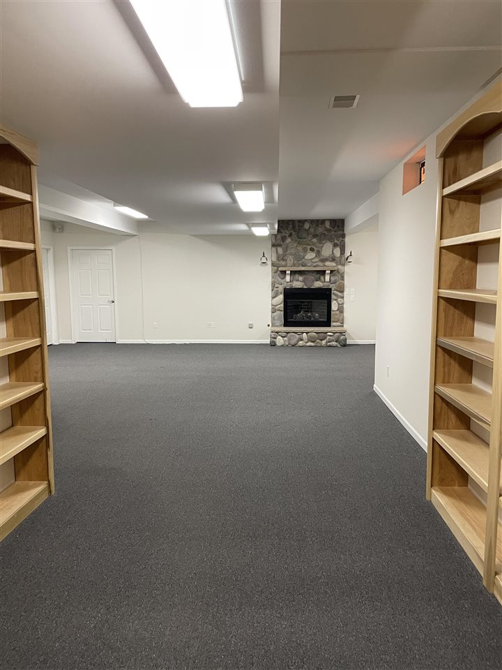 5195 Lobdell Fenton, MI 48430 - Photo 53 of 79 50071685-59.JPG