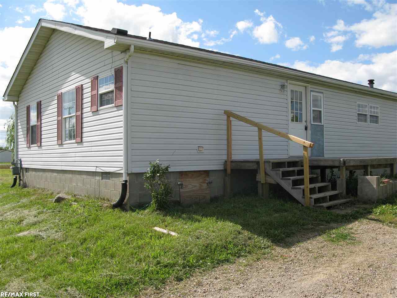 646 Capac Road Allenton, MI 48002 - Photo 4 of 35