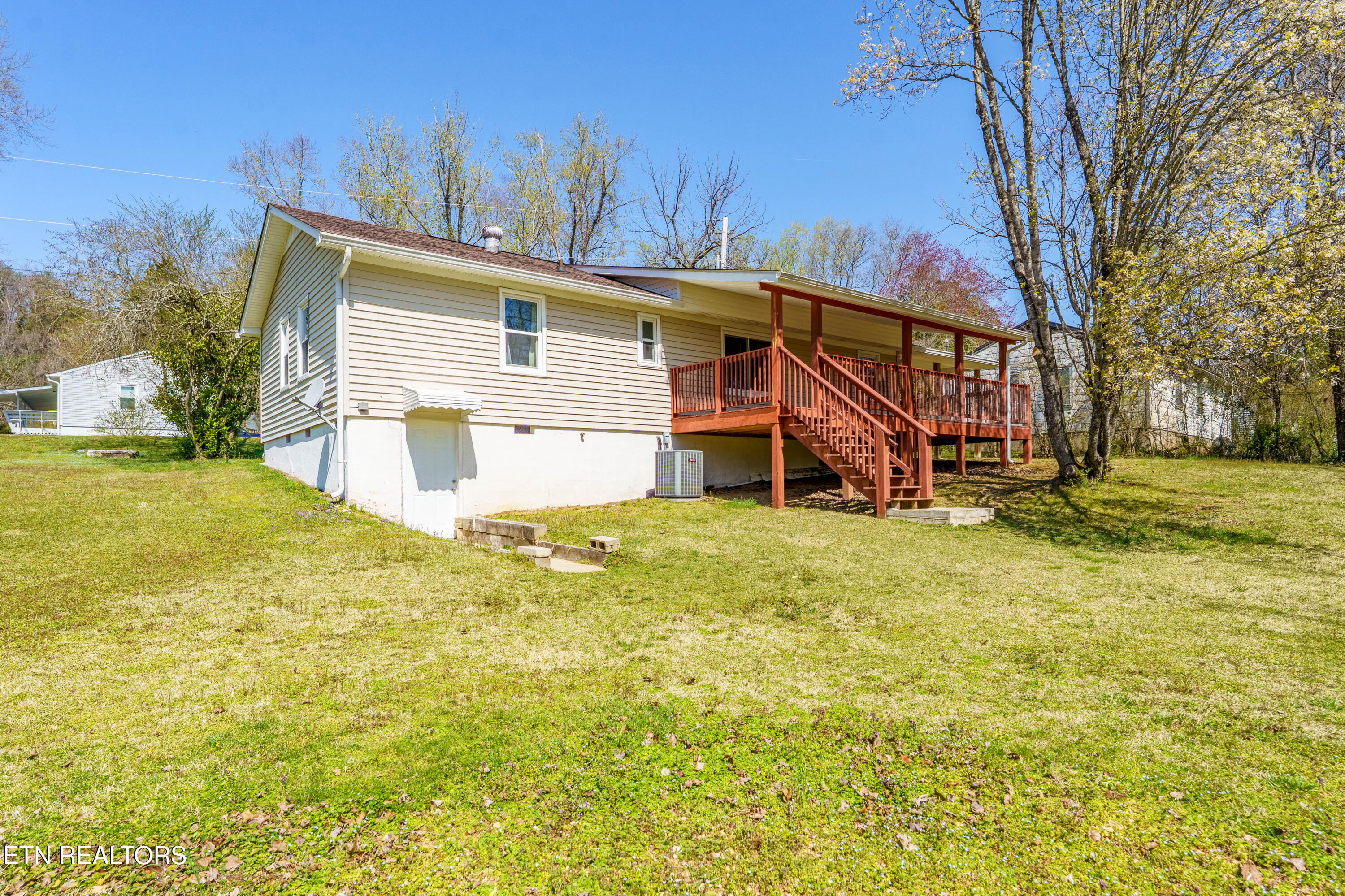 111 Rand Circle Oak Ridge, TN 37830 - Photo 14 of 20 _DSC6545-HDR-Edit