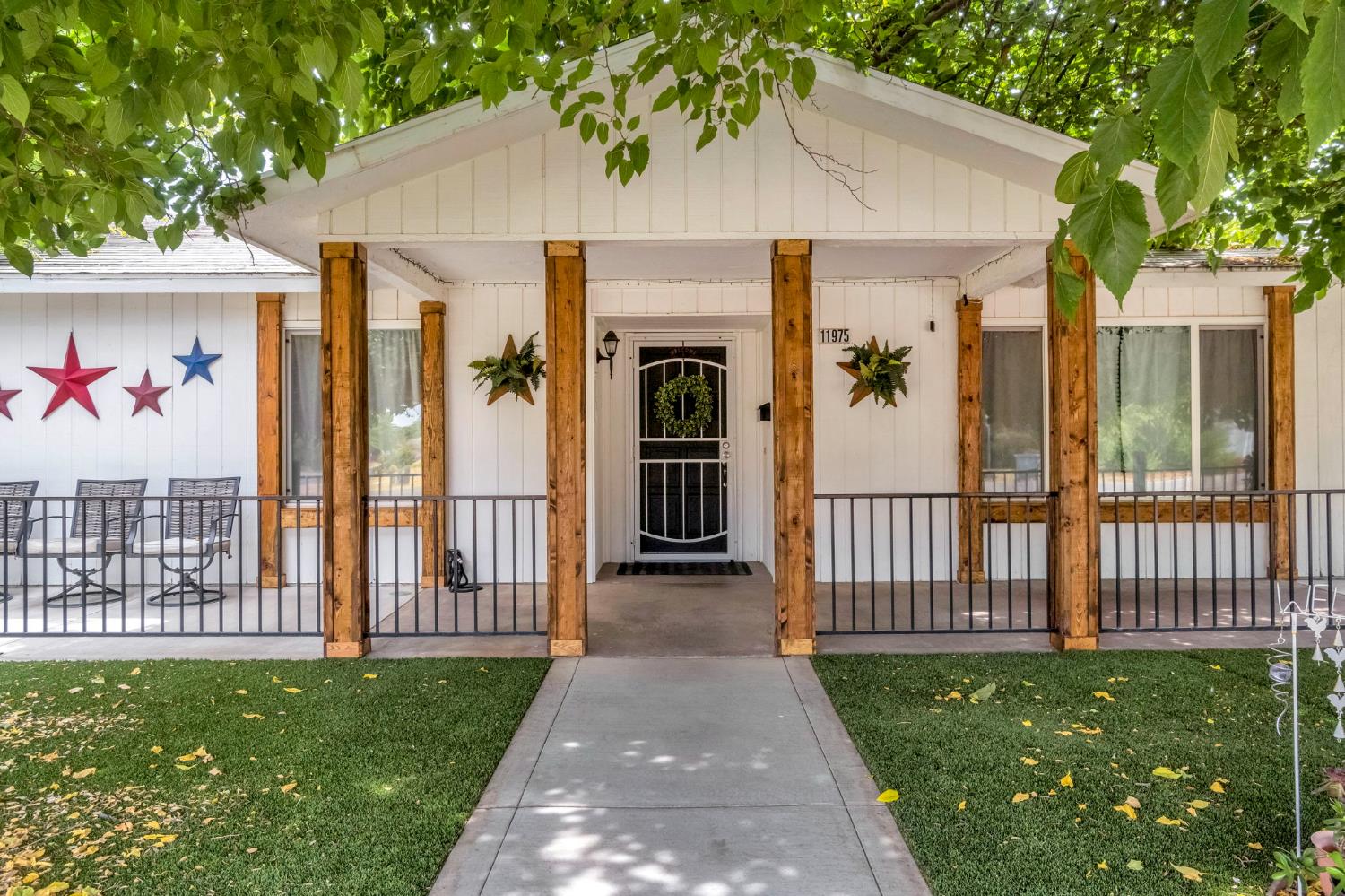 11975 Charlton Road Madera, CA 93636 - Photo 1 of 30 Gallery Image 1