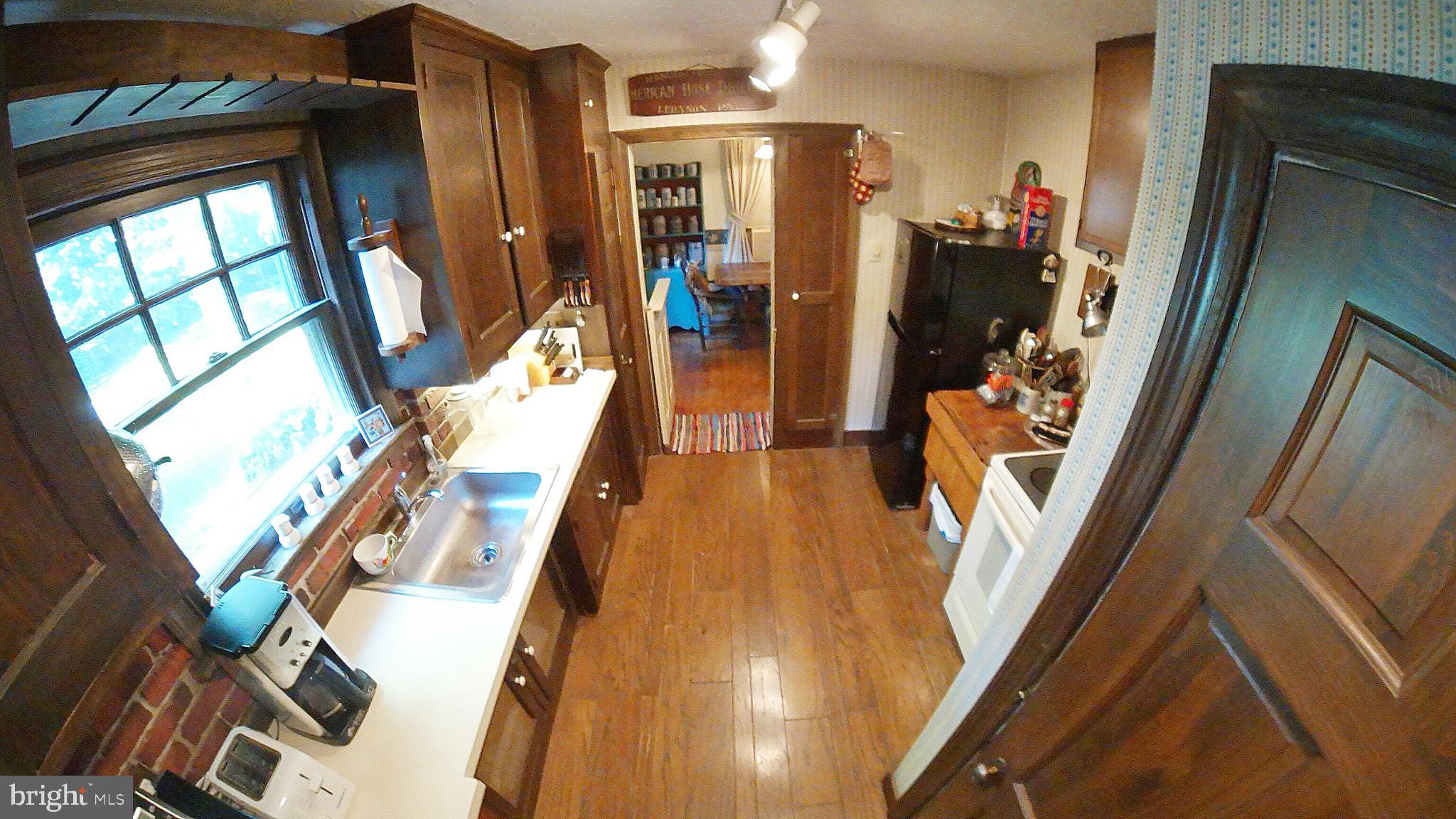 107 West 3rd Avenue Lititz, PA 17543 - Photo 15 of 23