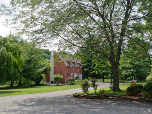 2445 Fox Run Riegelsville, PA 18077 - Photo 11 of 15 Gallery Image 11