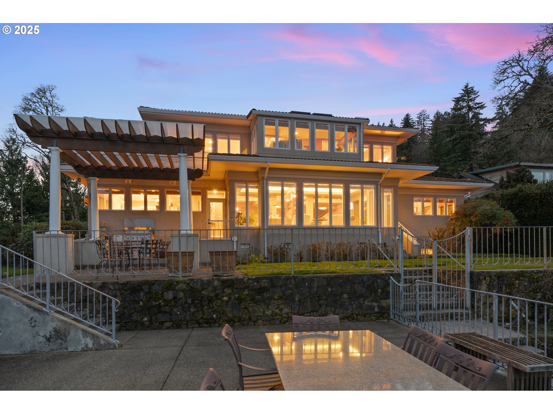 12760 South Fielding Road Lake Oswego, OR 97034 - Photo 3 of 44 Gallery Image 3