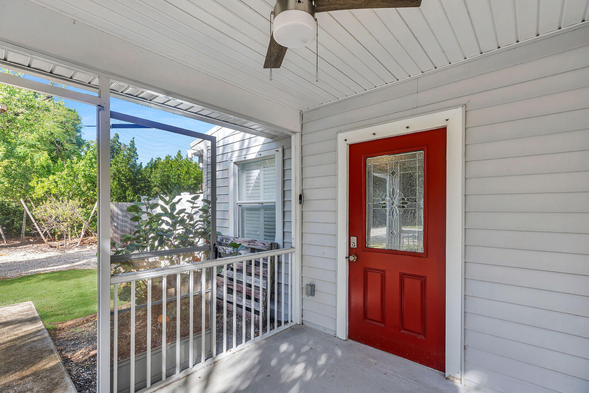 28 Tarpon Avenue Key Largo, FL 33037 - Photo 13 of 42 a view of a porch
