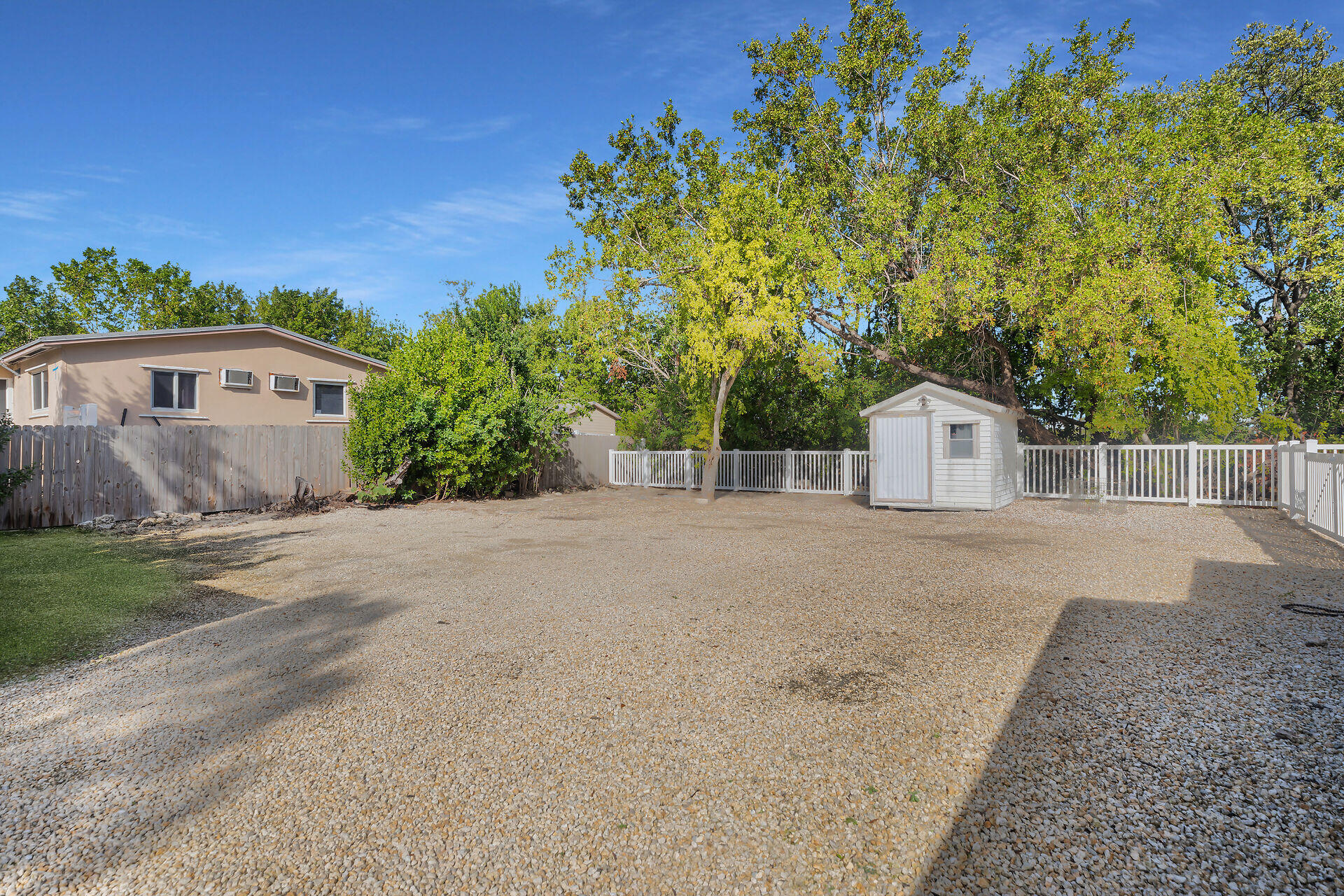 28 Tarpon Avenue Key Largo, FL 33037 - Photo 34 of 42 a view of a backyard