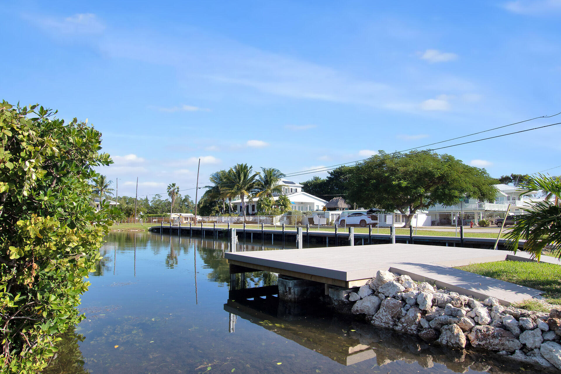 28 Tarpon Avenue Key Largo, FL 33037 - Photo 38 of 42 a view of a lake with houses swimming pool and outdoor space
