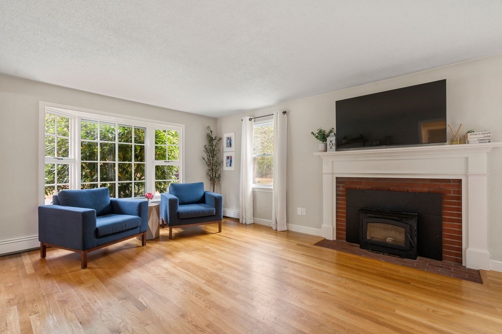10 Draper Street Canton, MA 02021 - Photo 11 of 30 Gallery Image 11