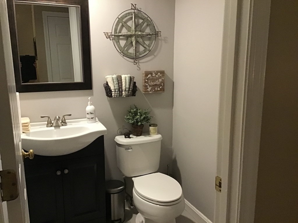 108 Stone Ridge Road, Unit 108 Franklin, MA 02038 - Photo 10 of 18 Gallery Image 10