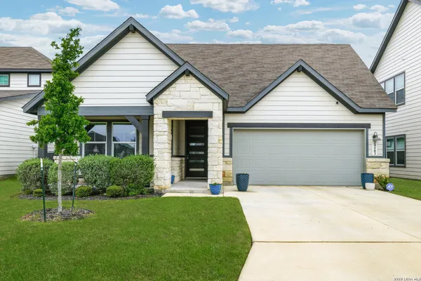 $2,750 | 29503 Frontier Drive, San Antonio, TX 78227