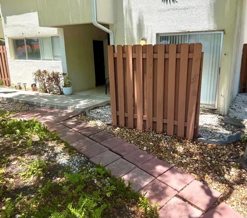 $2,500 | 1910 Southwest 17th Avenue, Unit 4, Miami, FL 33145