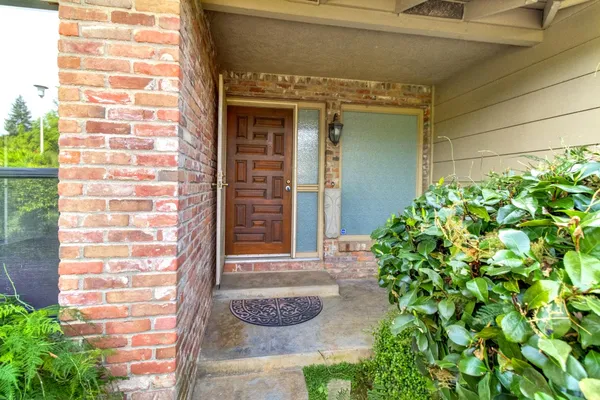 $715,000 | 1076 Sand Bar Circle, Carmichael, CA 95608