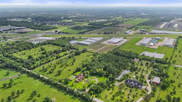 $330,000 | 0 Clifford Street, Alvin, TX 77511