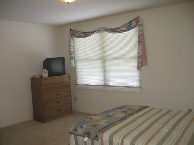 1936 South Williams Road Frankfort, IN 46041 - Photo 9 of 12 Gallery Image 9
