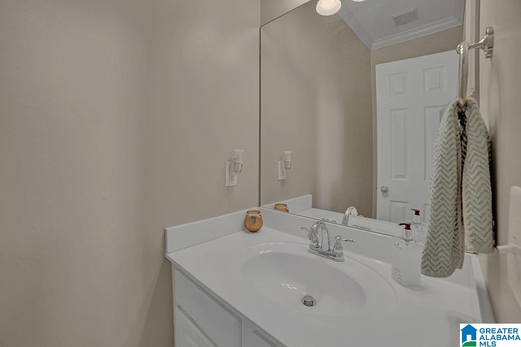 1119 Oak Grove Road Birmingham, AL 35209 - Photo 14 of 30
