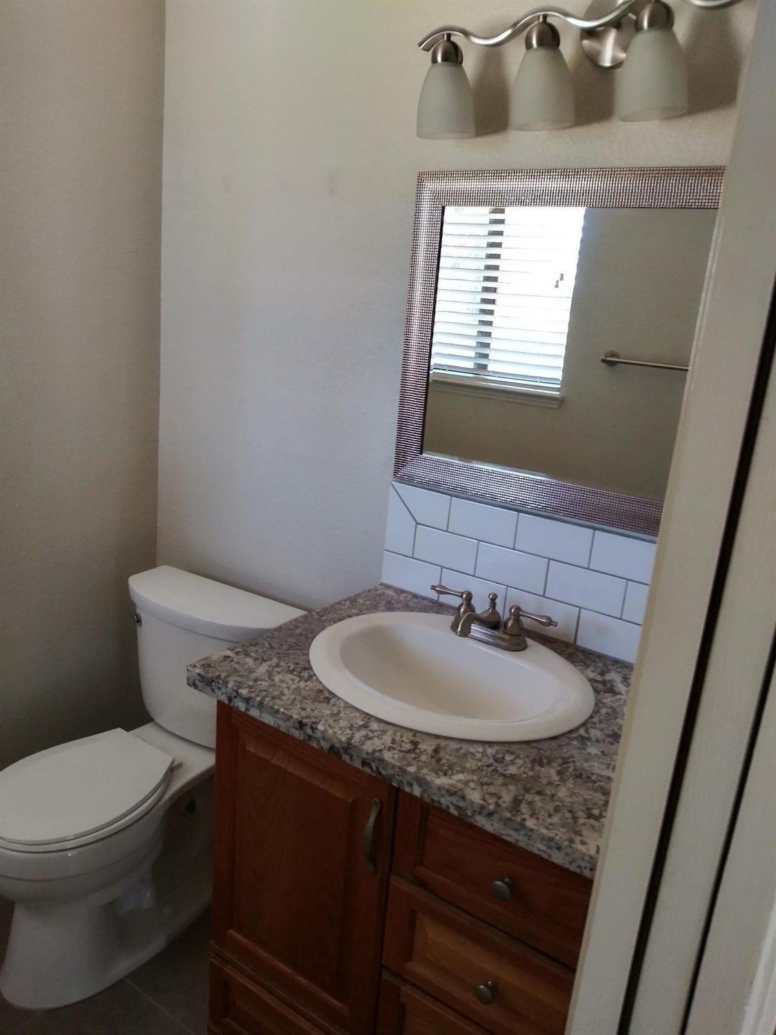 19415 Deane Drive Madera, CA 93638 - Photo 11 of 17