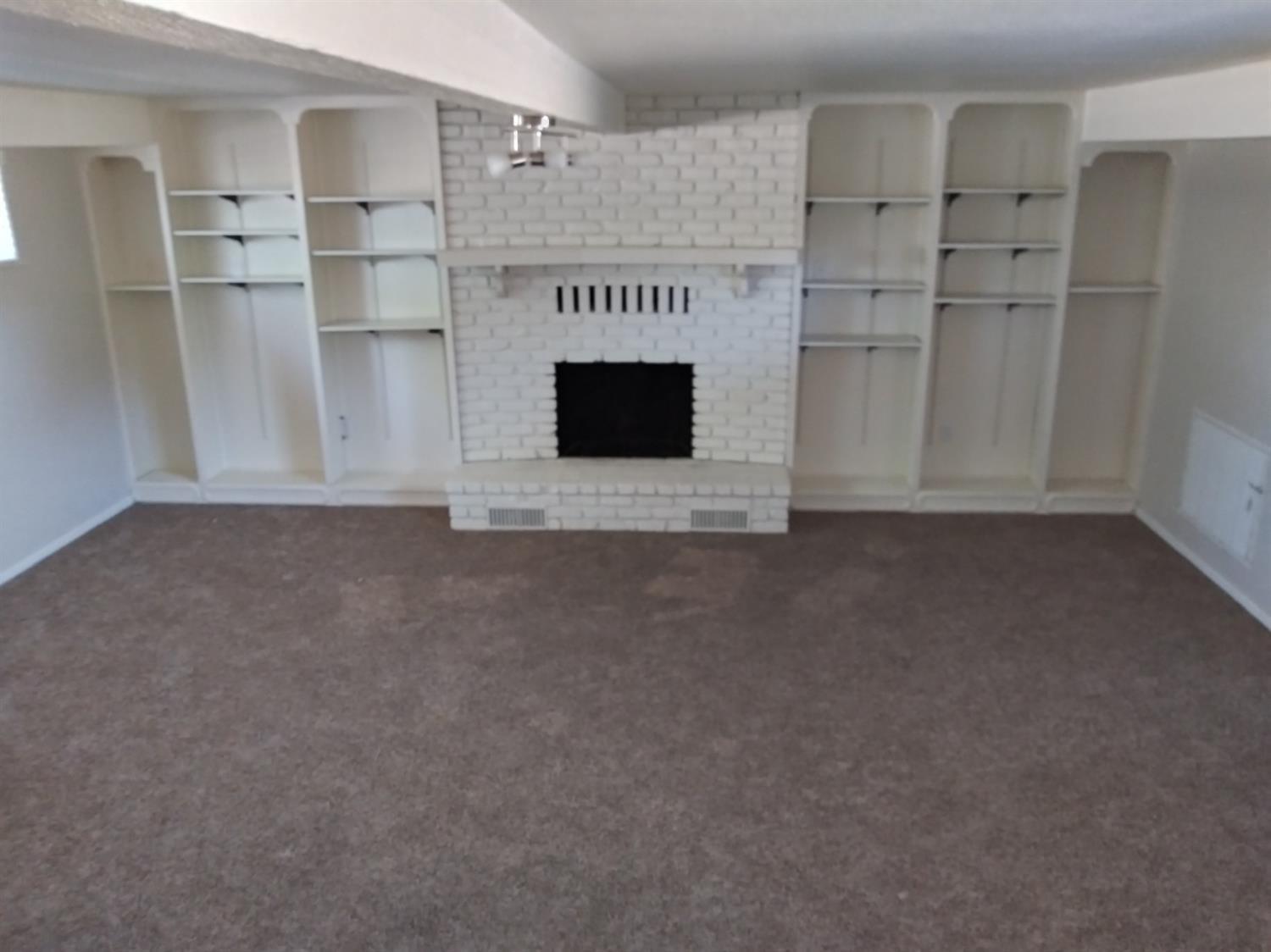 19415 Deane Drive Madera, CA 93638 - Photo 12 of 17