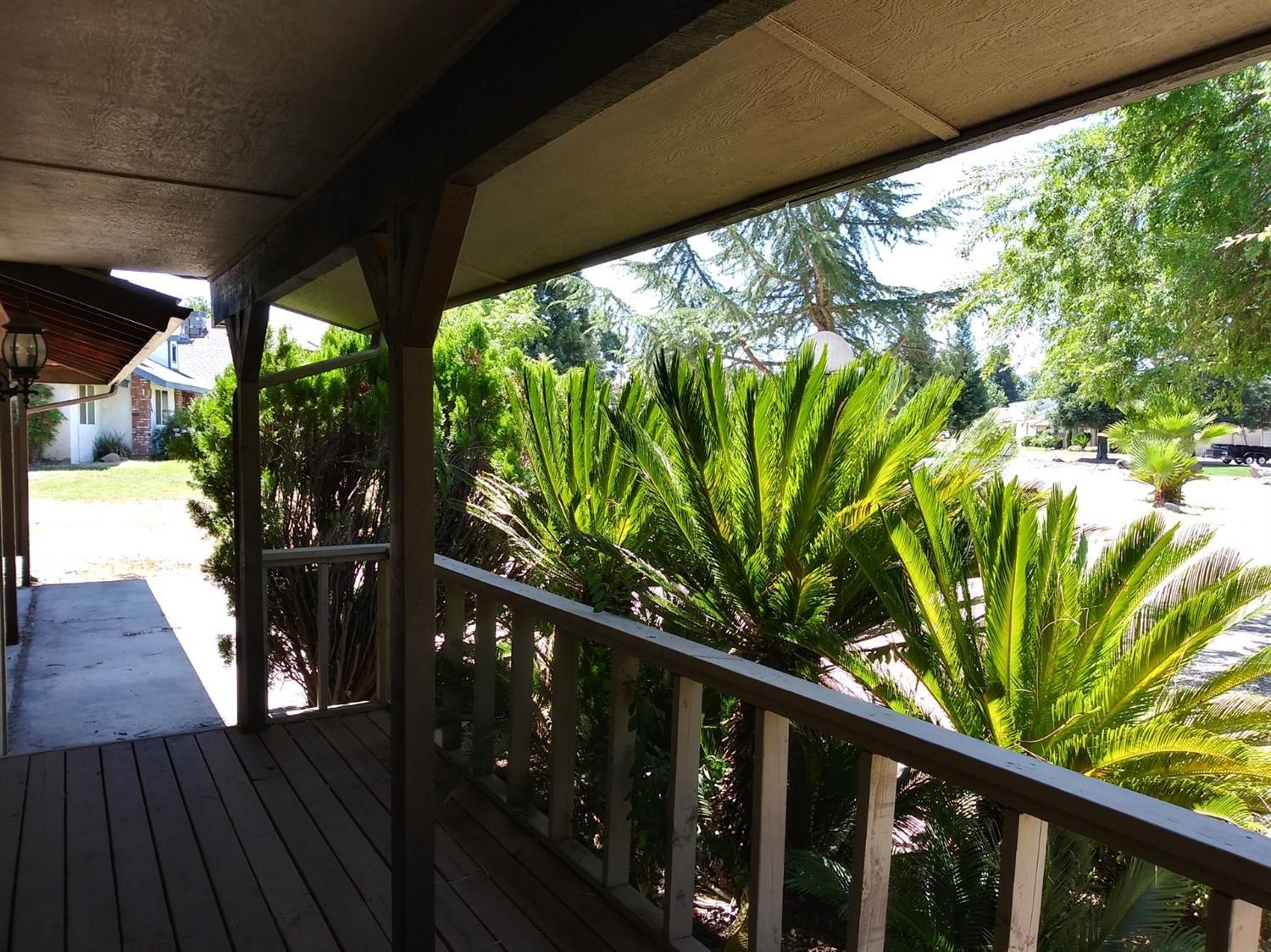 19415 Deane Drive Madera, CA 93638 - Photo 6 of 17