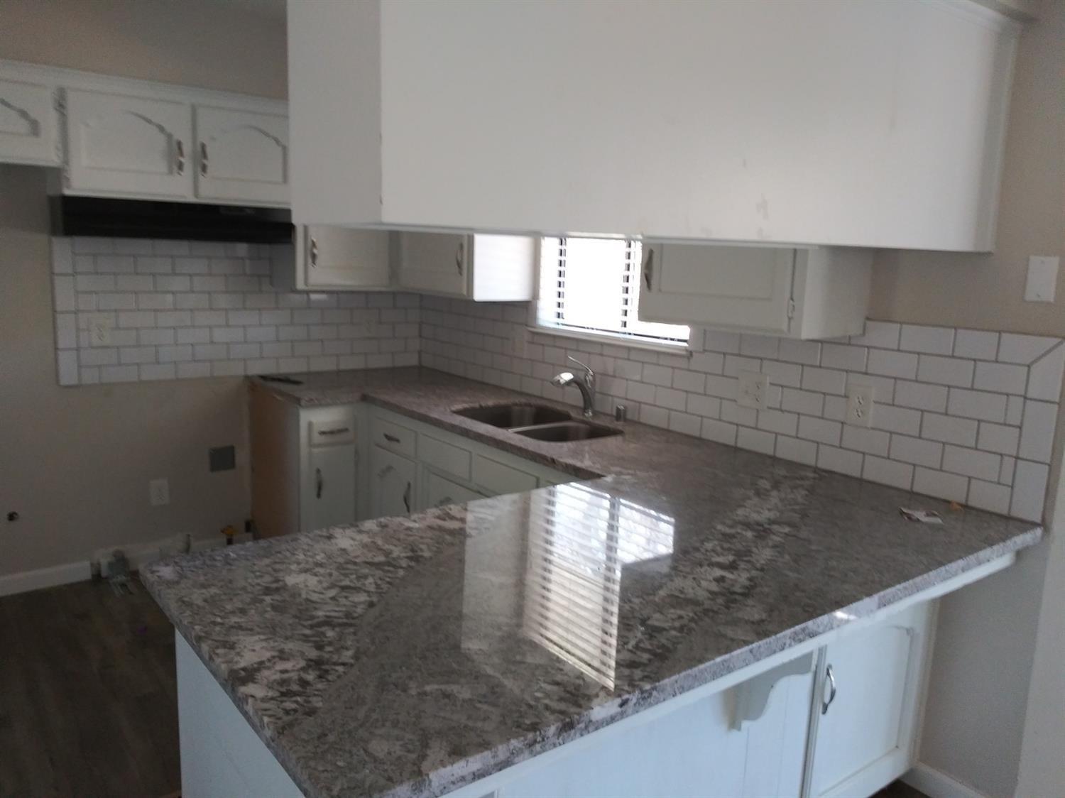 19415 Deane Drive Madera, CA 93638 - Photo 7 of 17