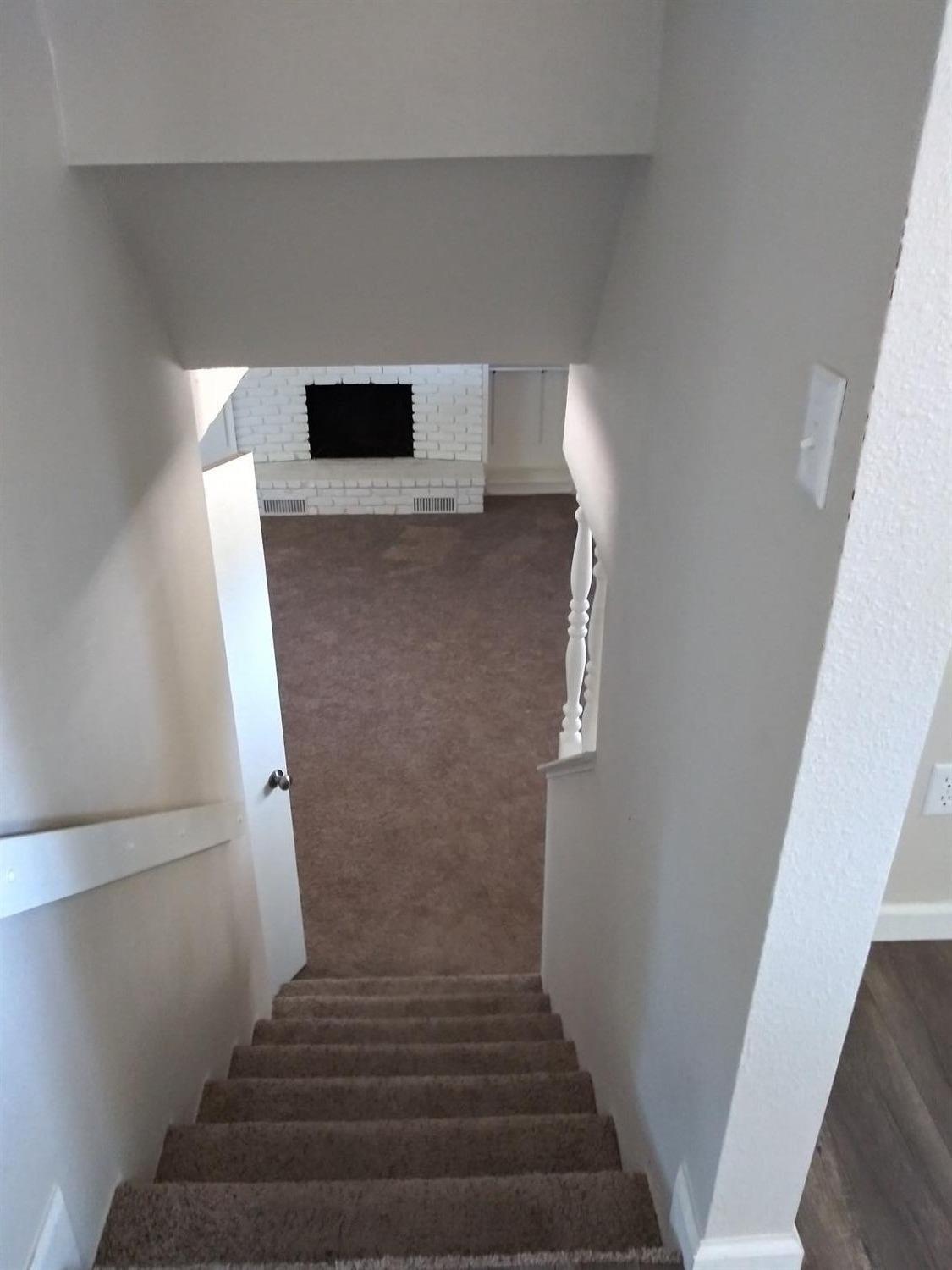 19415 Deane Drive Madera, CA 93638 - Photo 9 of 17