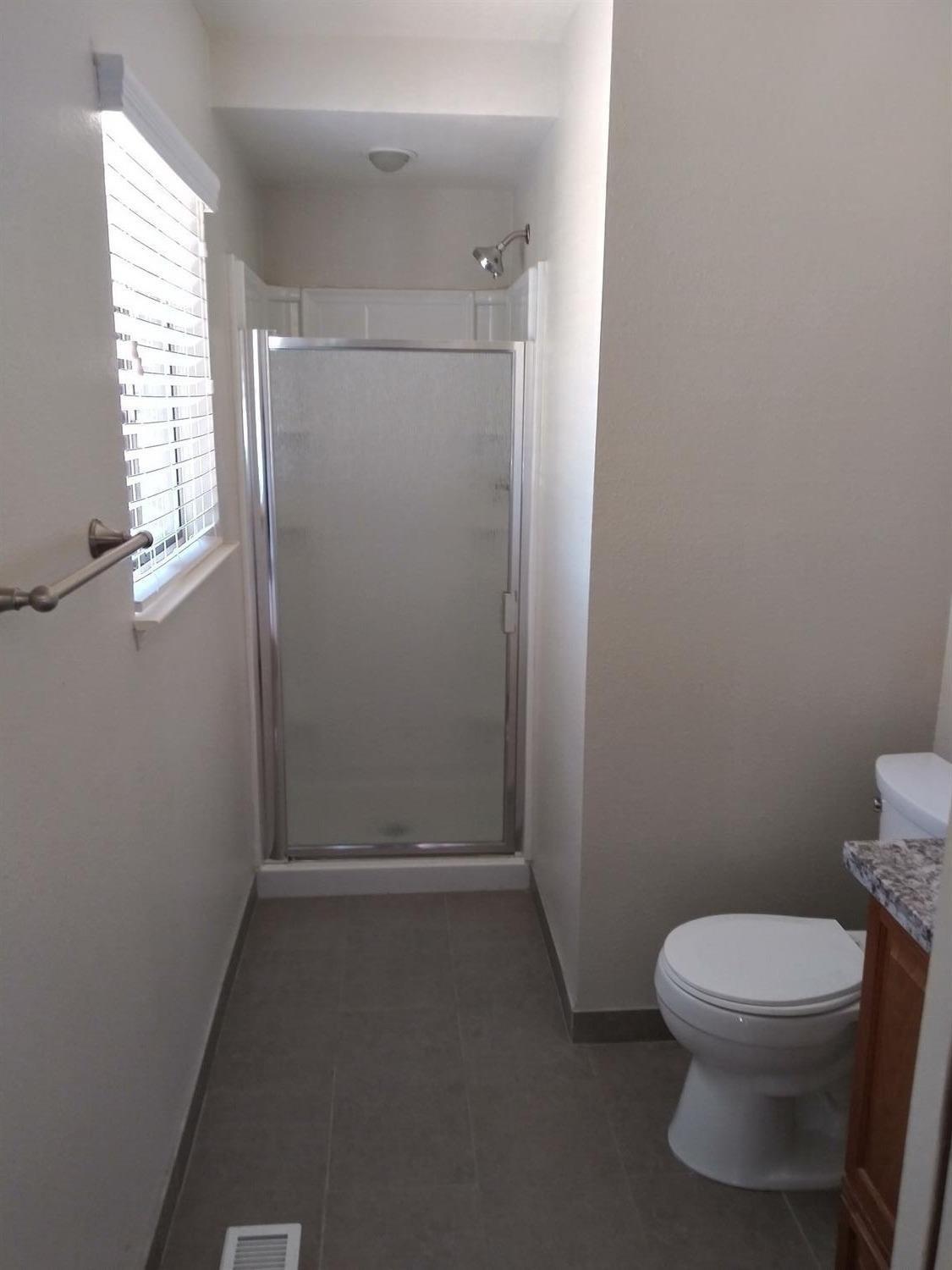 19415 Deane Drive Madera, CA 93638 - Photo 10 of 17