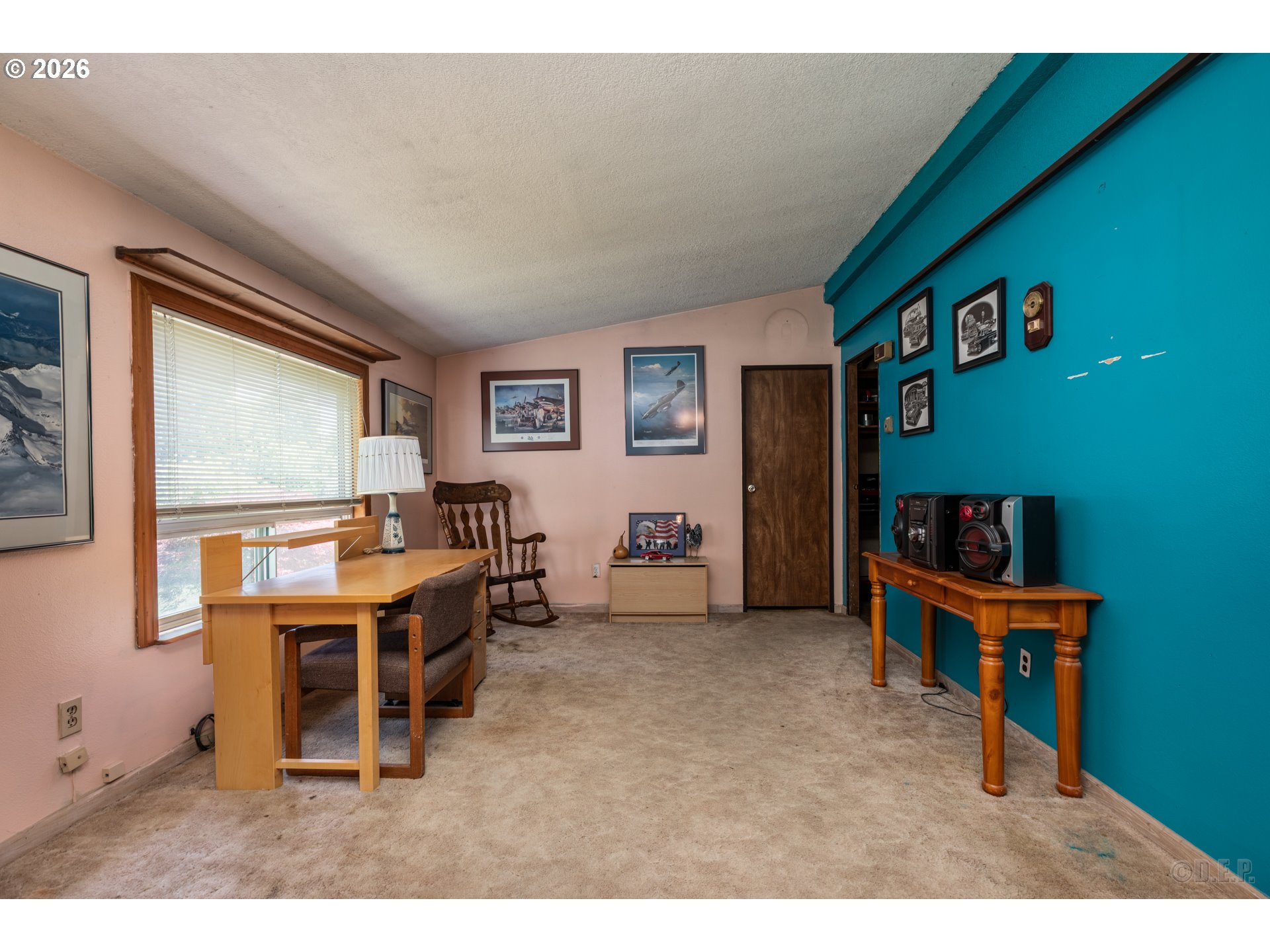 66971 Maplecrest Road Deer Island, OR 97054 - Photo 7 of 24 a view of a workspace with furniture