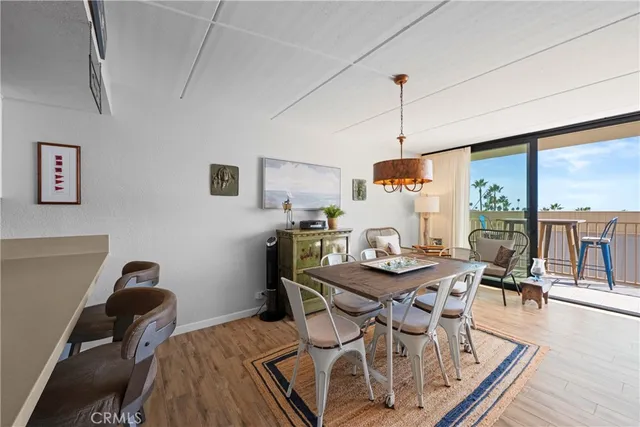 $1,299,990 | 405 Avenida Granada, Unit 212, San Clemente, CA 92672