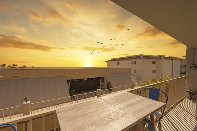 $1,299,990 | 405 Avenida Granada, Unit 212, San Clemente, CA 92672