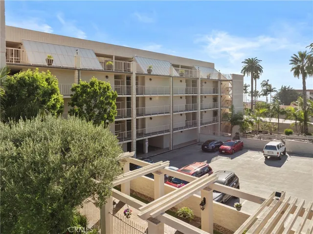 $1,299,990 | 405 Avenida Granada, Unit 212, San Clemente, CA 92672