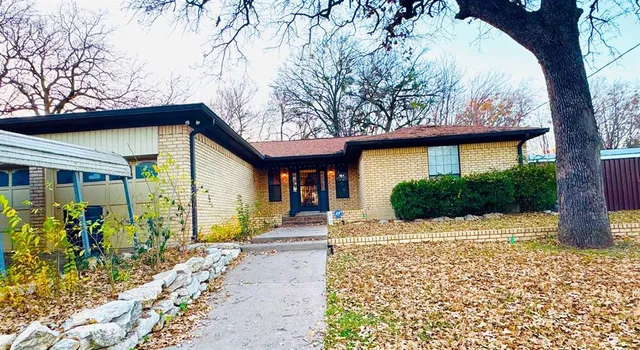 $220,000 | 817 South Bell Street, Hamilton, TX 76531