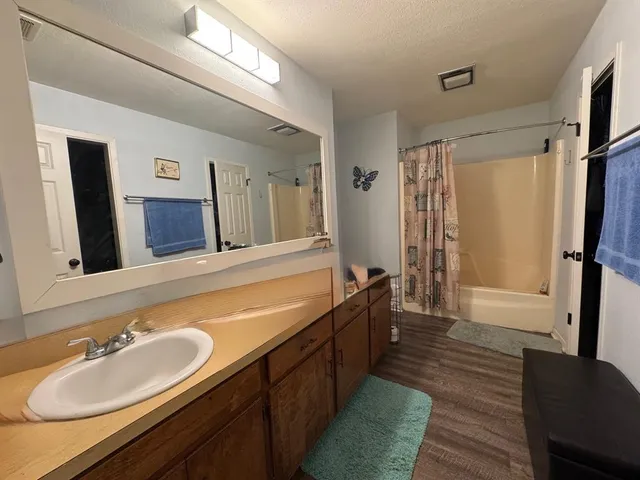 $220,000 | 817 South Bell Street, Hamilton, TX 76531