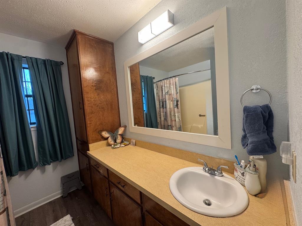 817 South Bell Street Hamilton, TX 76531 - Photo 17 of 25