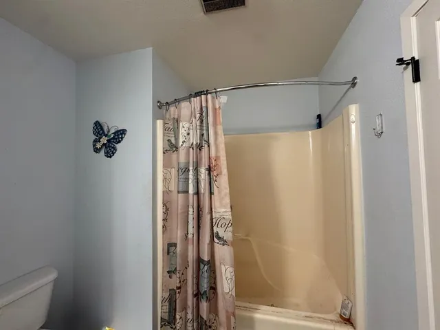 $220,000 | 817 South Bell Street, Hamilton, TX 76531