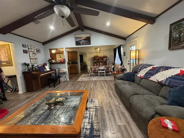 $220,000 | 817 South Bell Street, Hamilton, TX 76531