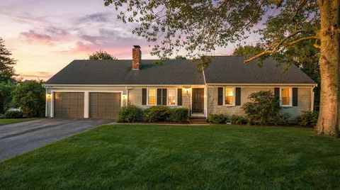 $1,995,000 | 50 Eldredge Square South, Chatham, MA 02633