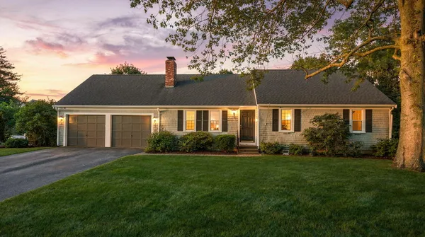 $1,995,000 | 50 Eldredge Square South, Chatham, MA 02633