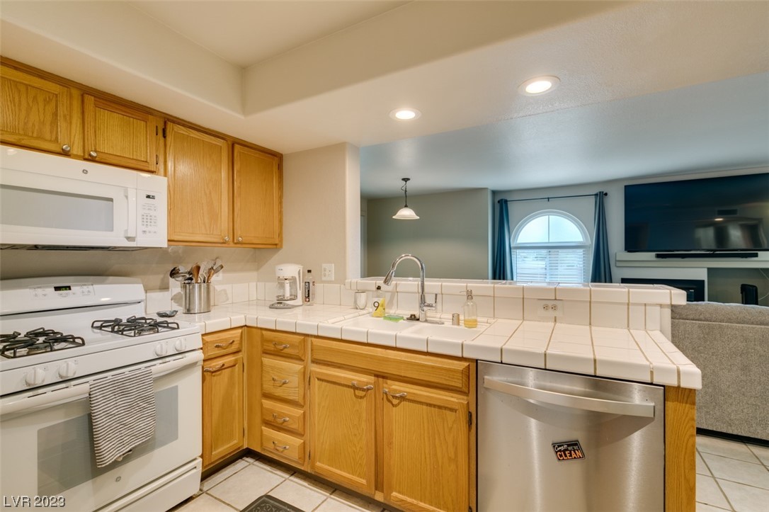 7950 West Flamingo Road, Unit 1012 Las Vegas, NV 89147 - Photo 26 of 41