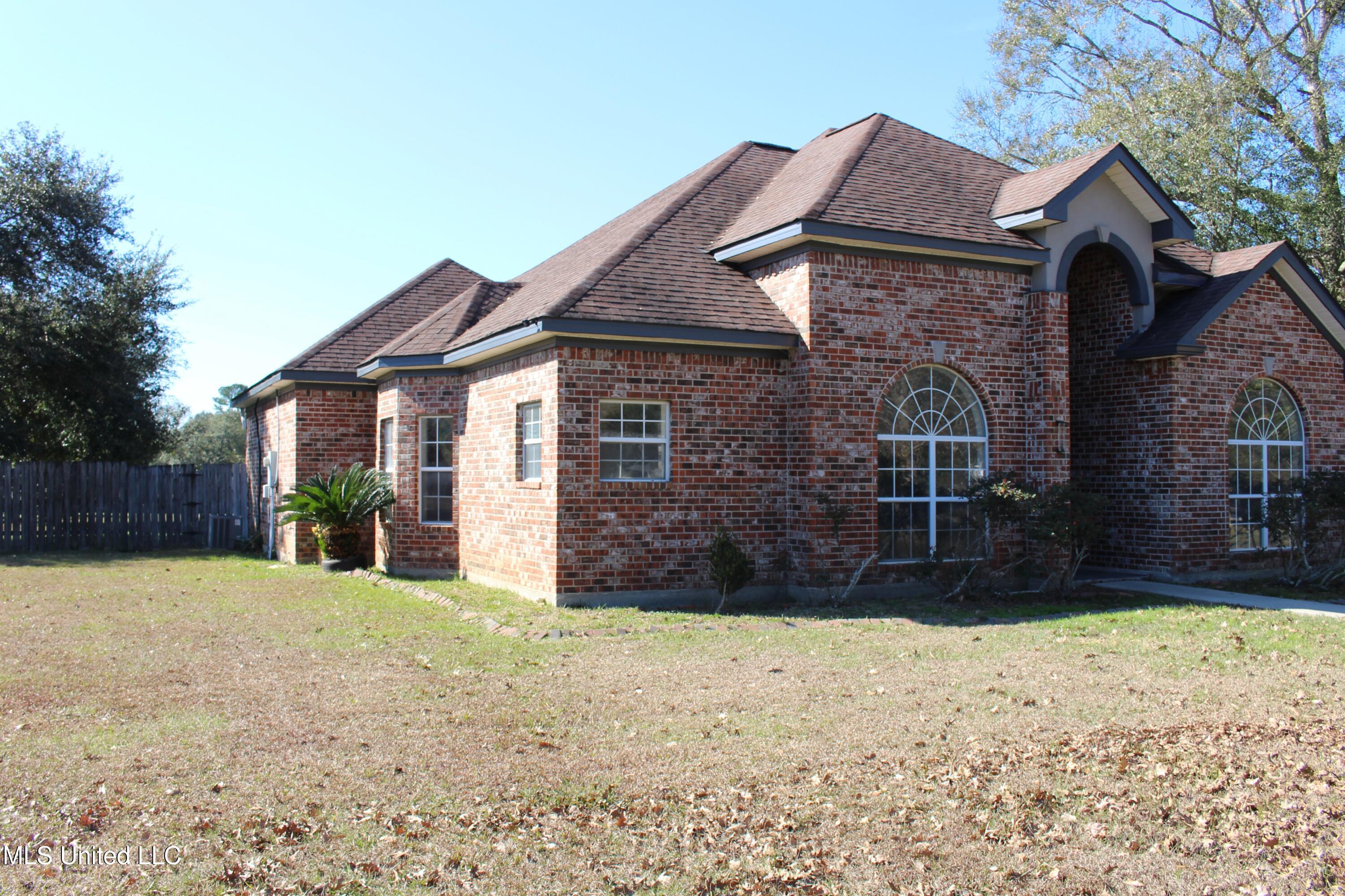 17139 Fenton Dedeaux Road Kiln, MS 39556 - Photo 25 of 28 IMG_1913