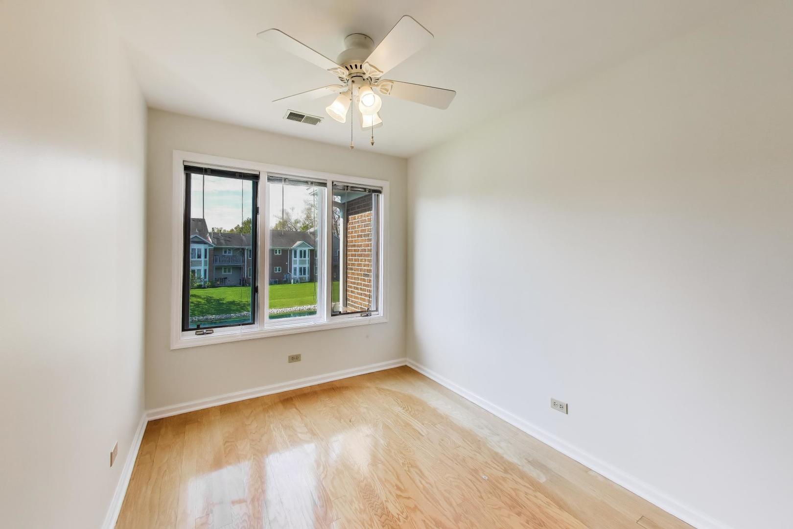 1663 Courtland Drive, Unit 1663 Arlington Heights, IL 60004 - Photo 12 of 36