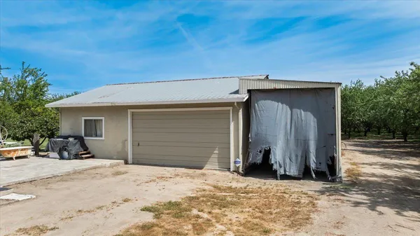 $899,900 | 22082 Oleander Avenue, Manteca, CA 95337