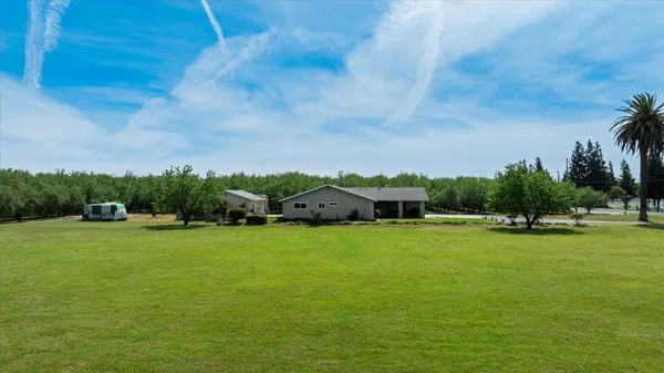 $899,900 | 22082 Oleander Avenue, Manteca, CA 95337