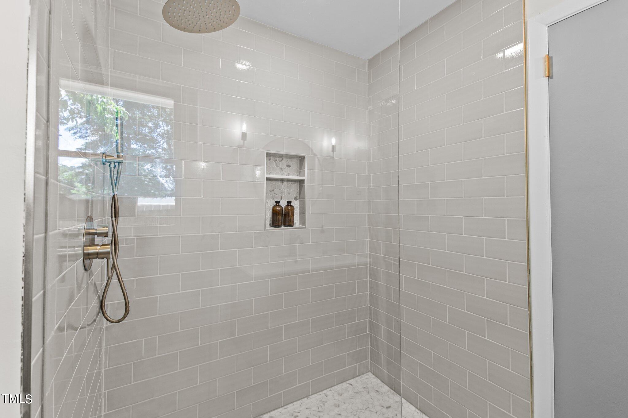 405 Roxanne Drive Raleigh, NC 27603 - Photo 33 of 48 51-web-or-mls-DSC_5078