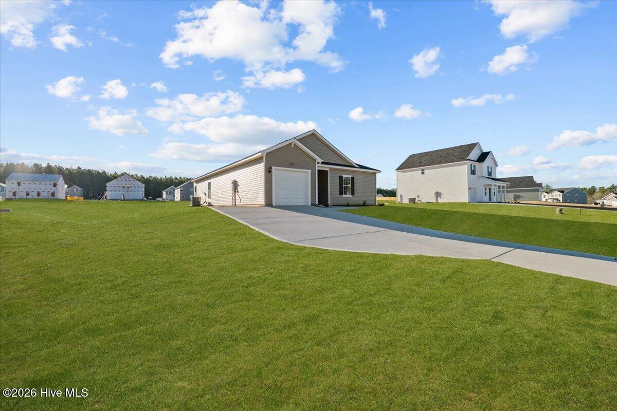 266 Happy Trail Road Aberdeen, NC 28315 - Photo 3 of 34 Fay_Taiz_Embark_38 (3)