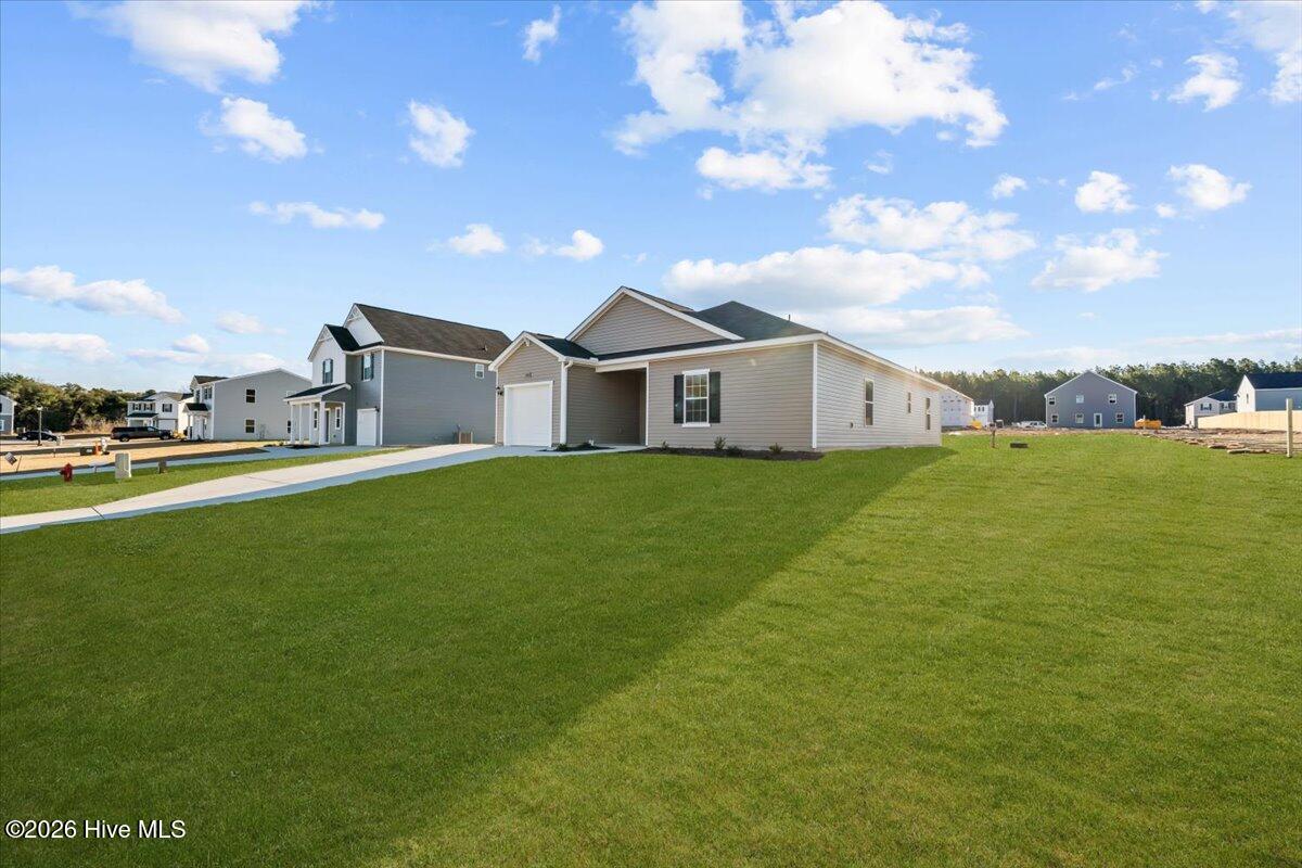 266 Happy Trail Road Aberdeen, NC 28315 - Photo 4 of 34 Fay_Taiz_Embark_38 (4)