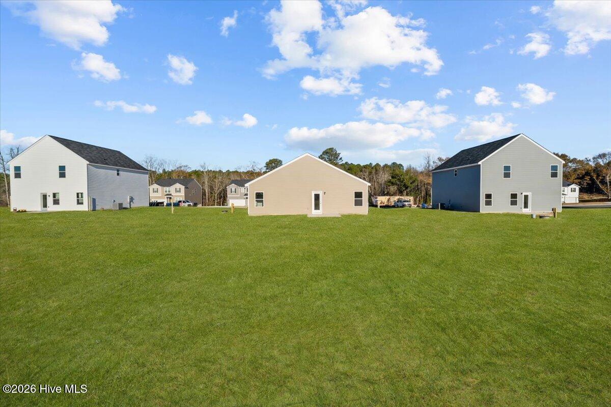 266 Happy Trail Road Aberdeen, NC 28315 - Photo 5 of 34 Fay_Taiz_Embark_38 (5)