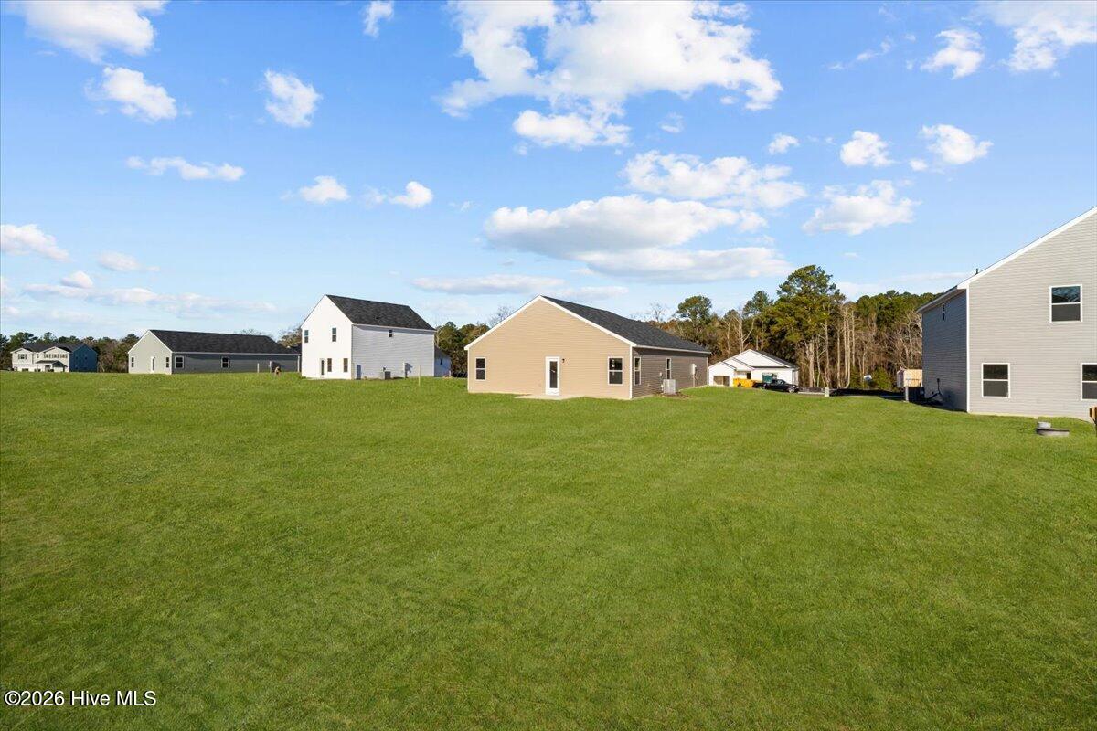 266 Happy Trail Road Aberdeen, NC 28315 - Photo 7 of 34 Fay_Taiz_Embark_38 (7)