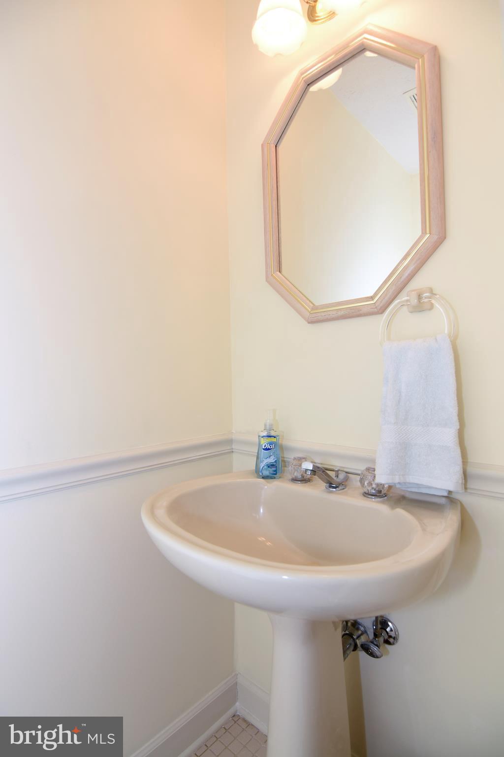 3 Poplar Point Road Edgewater, MD 21037 - Photo 20 of 30 Convenient Main Level Guest / Half Bath