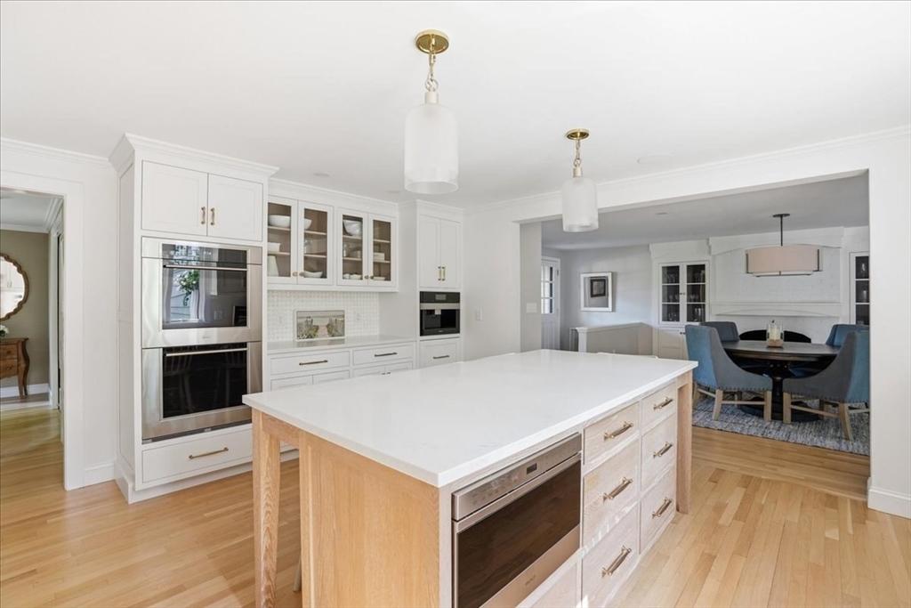 12 Stagecoach Road Hingham, MA 02043 - Photo 5 of 40